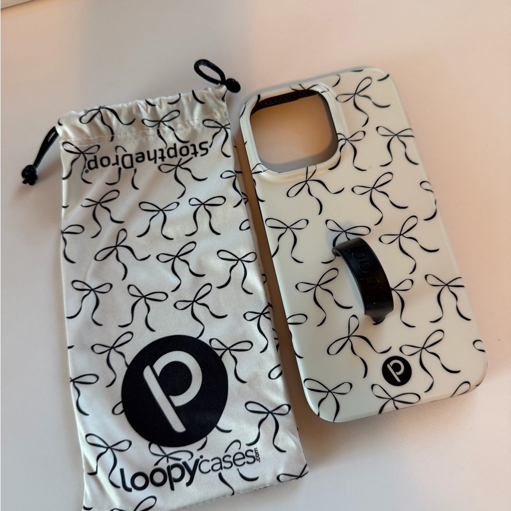 Loopy Black Bows Case